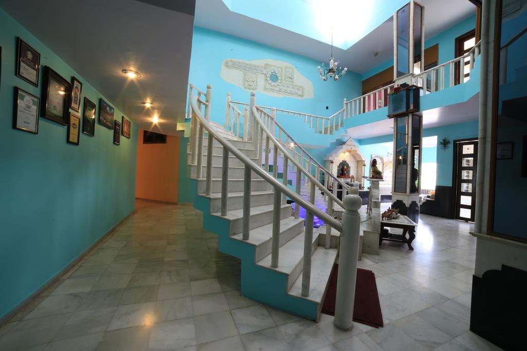 Hotel Maganji'S Mount Abu Bagian luar foto