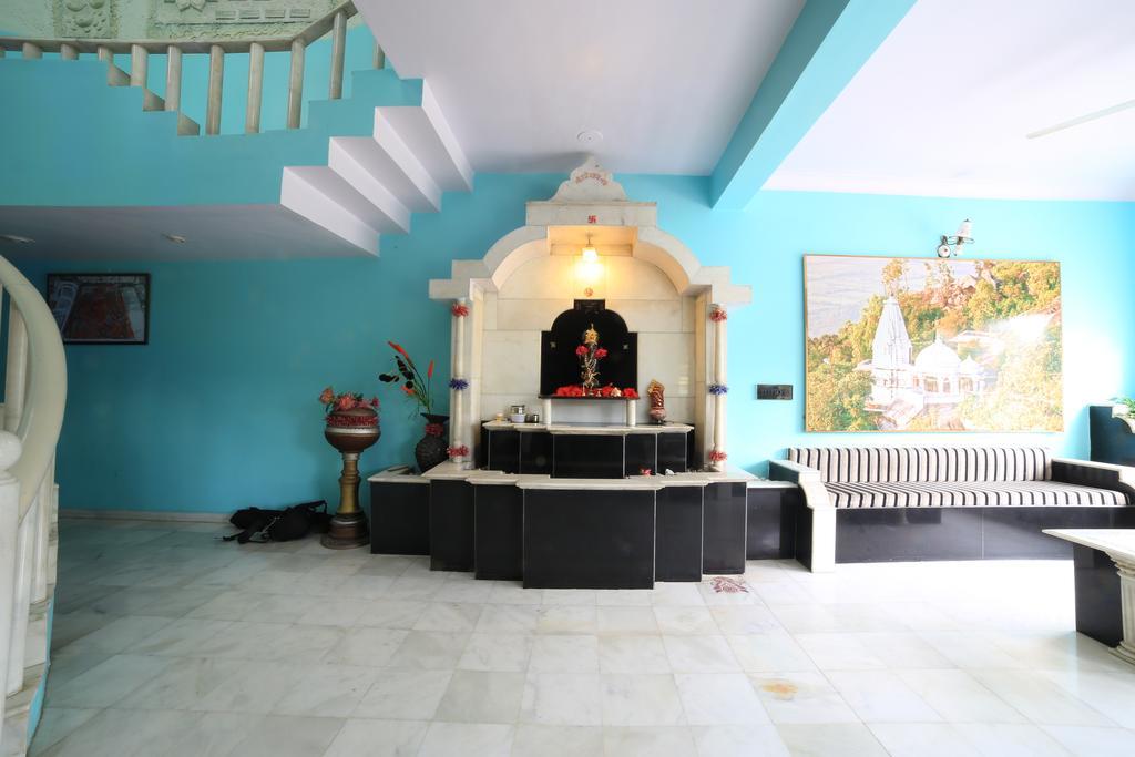 Hotel Maganji'S Mount Abu Bagian luar foto