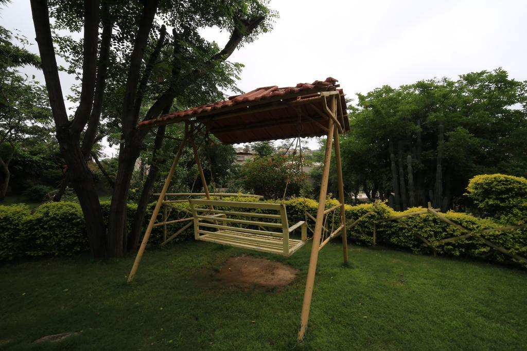 Hotel Maganji'S Mount Abu Bagian luar foto