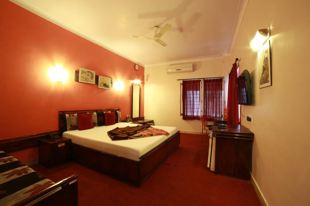 Hotel Maganji'S Mount Abu Bagian luar foto